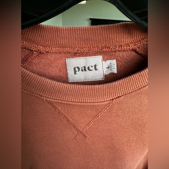 Pact sweatshirt - Picture 2 of 5